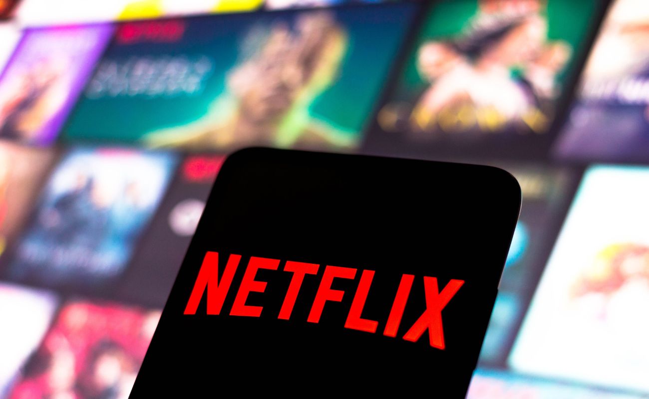 What Are The Advantages Of Streaming Services Such As Netflix Over Cable Television Providers?