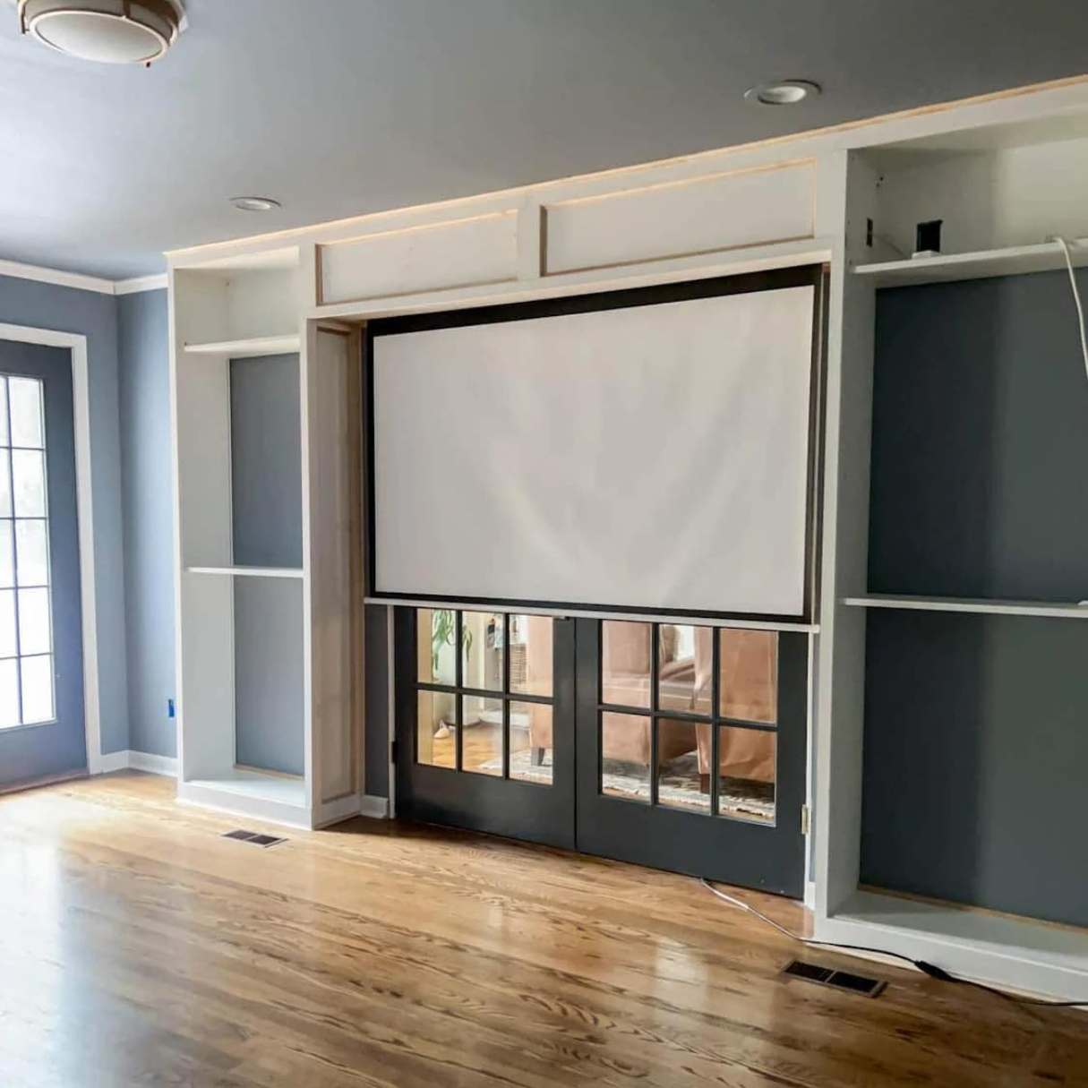 What Color Is Best For Projector Screen