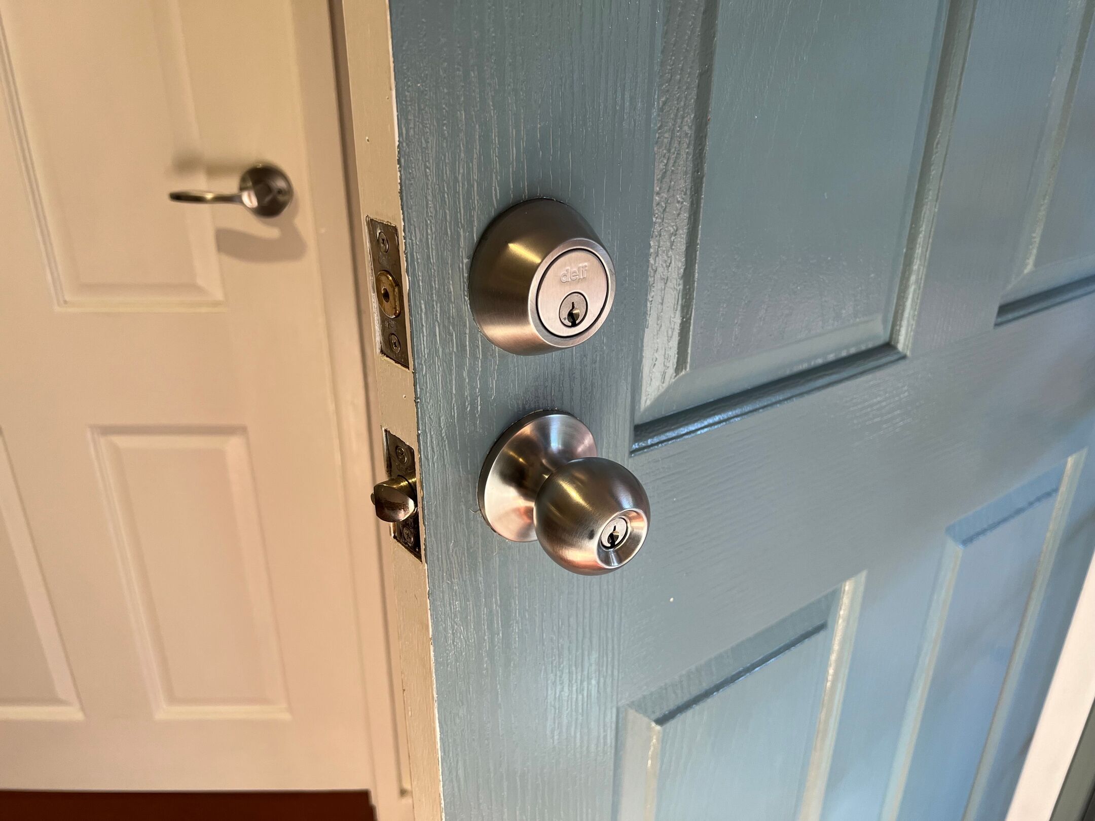 What Is A Deadbolt Door Lock
