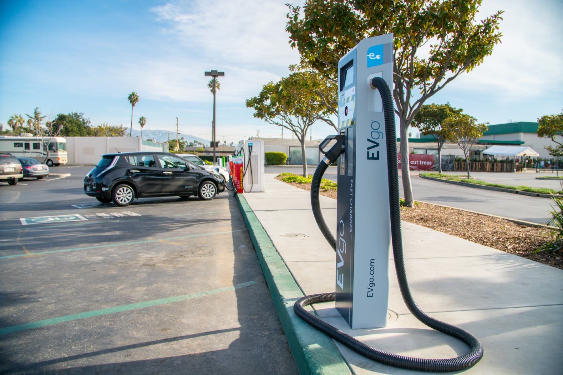 What Is A Fast Charging Station