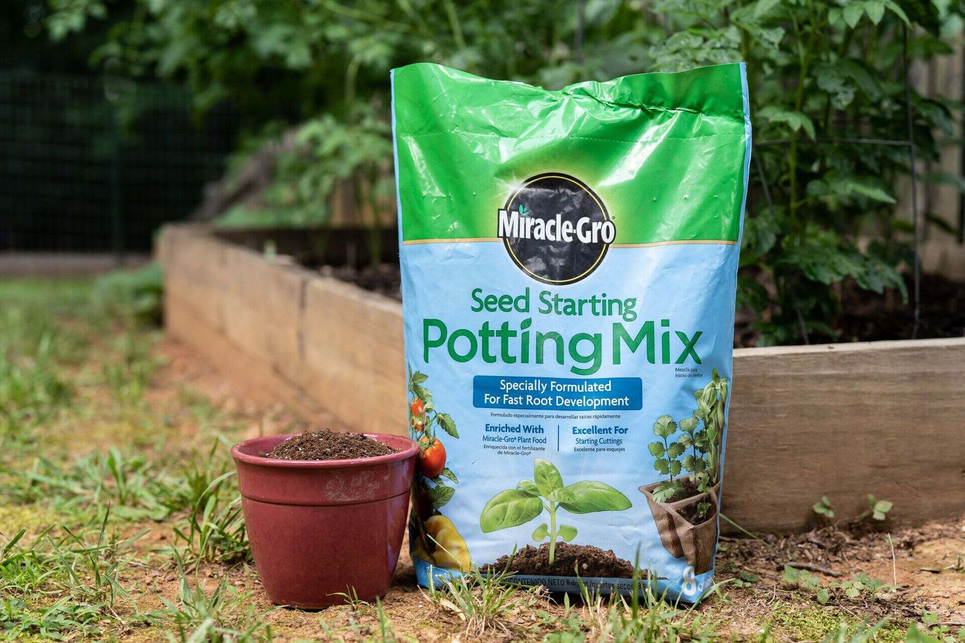 What Is A Good Soil Mix With Miracle Grow