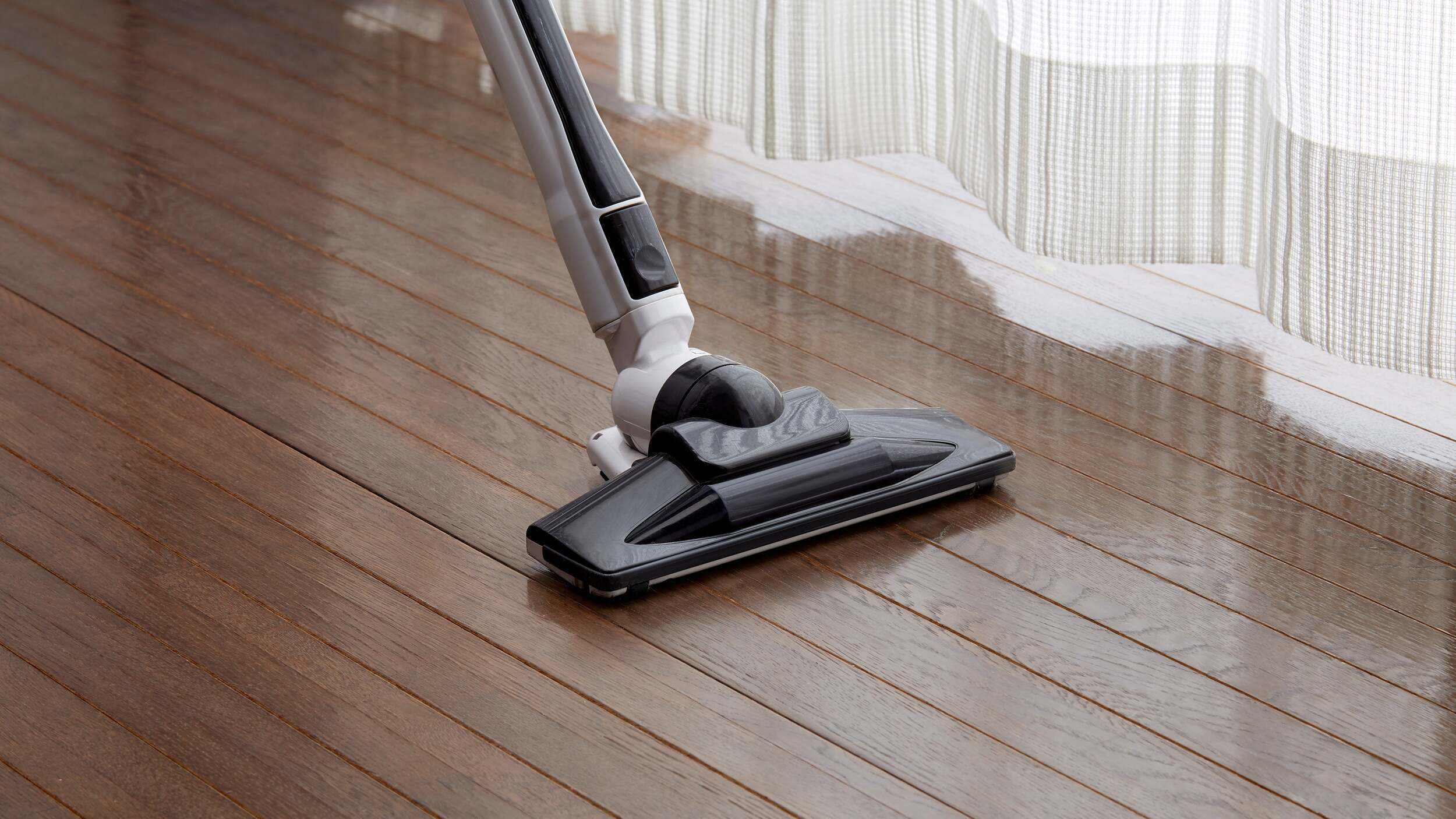 What Is Best Vacuum Cleaner For Hardwood Floors