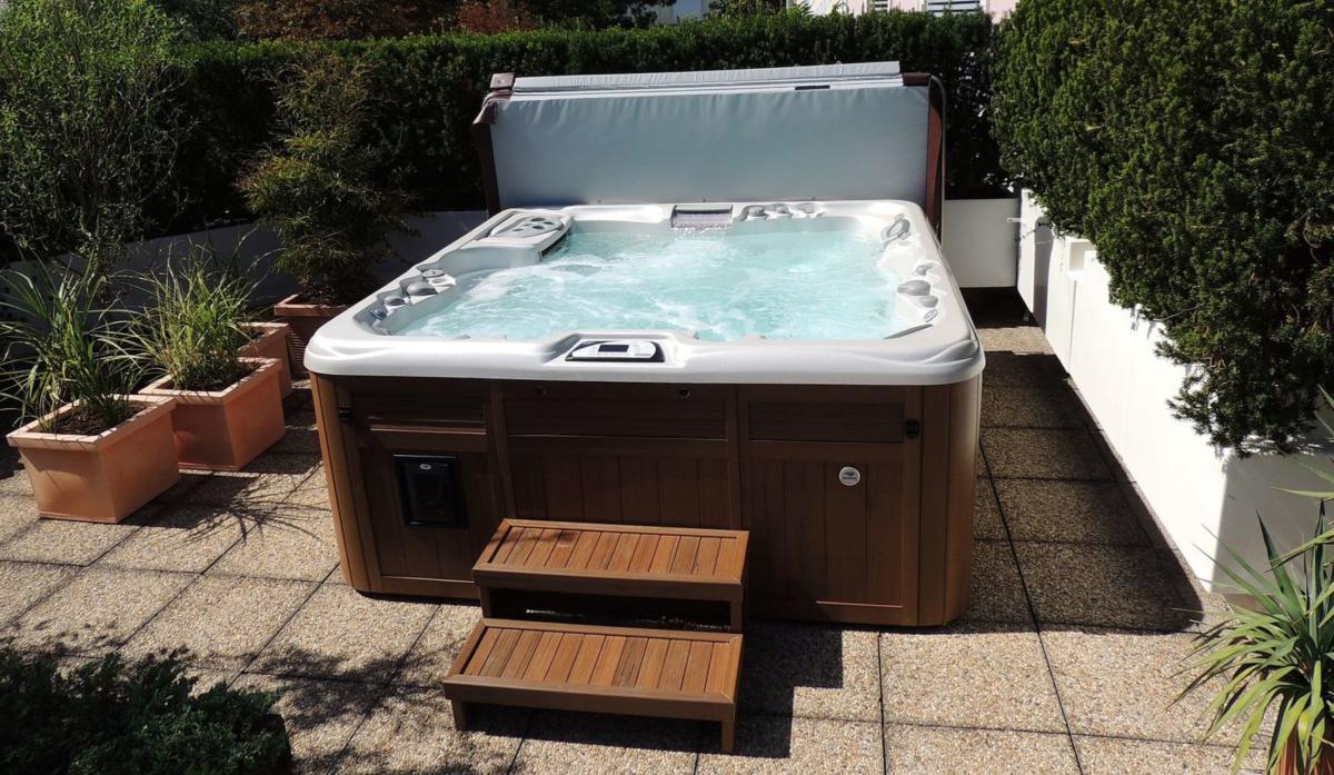 What To Do With Hot Tub When On Vacation