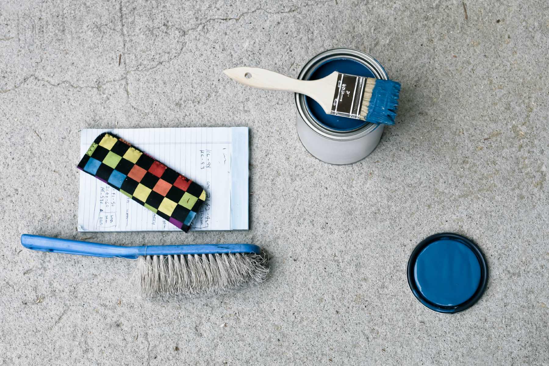What Type Of Paint To Use With Cement For DIY Projects