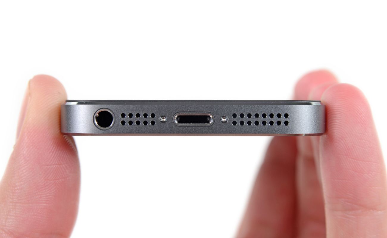 What Type Of Screwdriver To Open Iphone 5