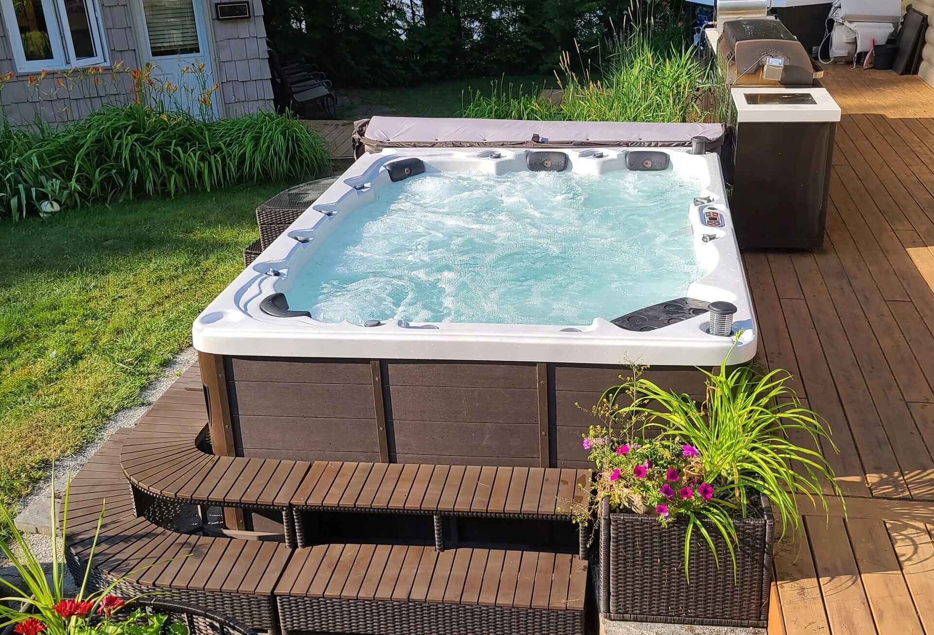When Is The Best Time To Buy A Hot Tub