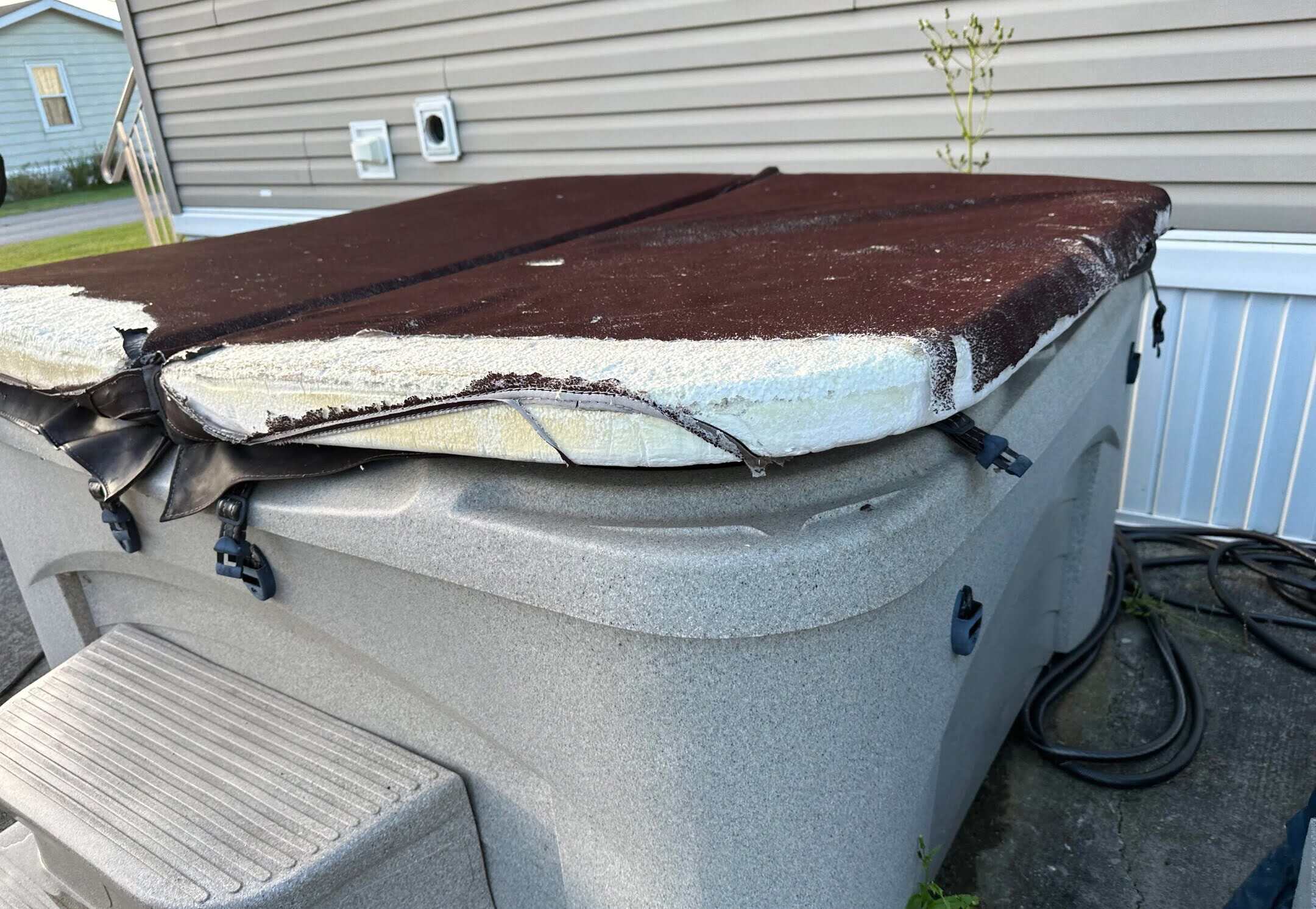 When To Replace Hot Tub Cover
