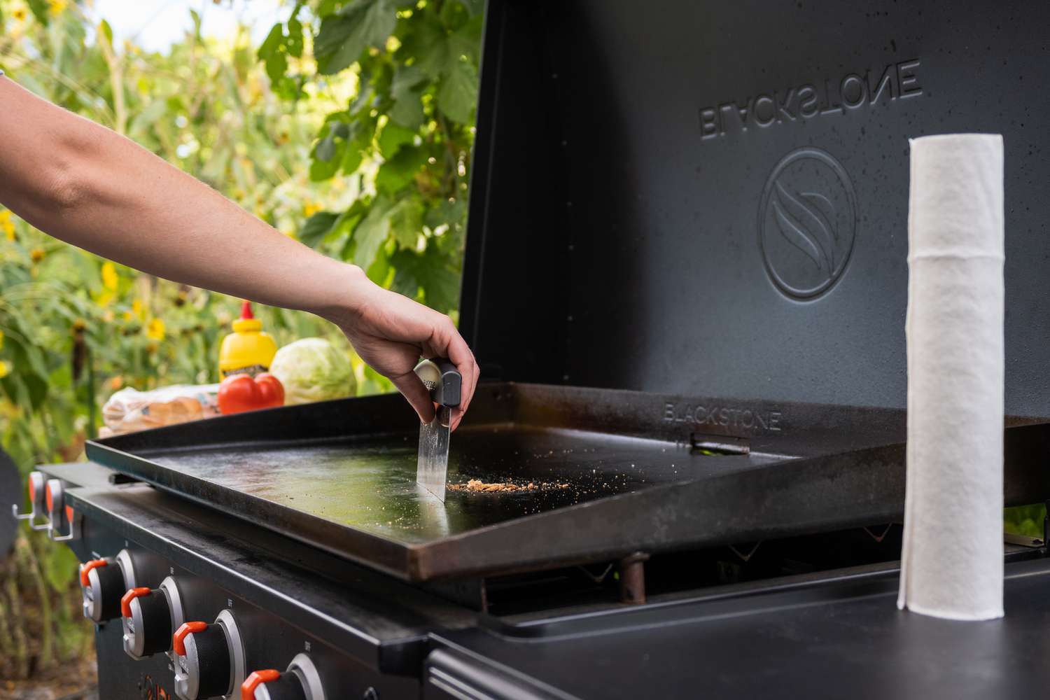 How Do You Clean An Outdoor Griddle