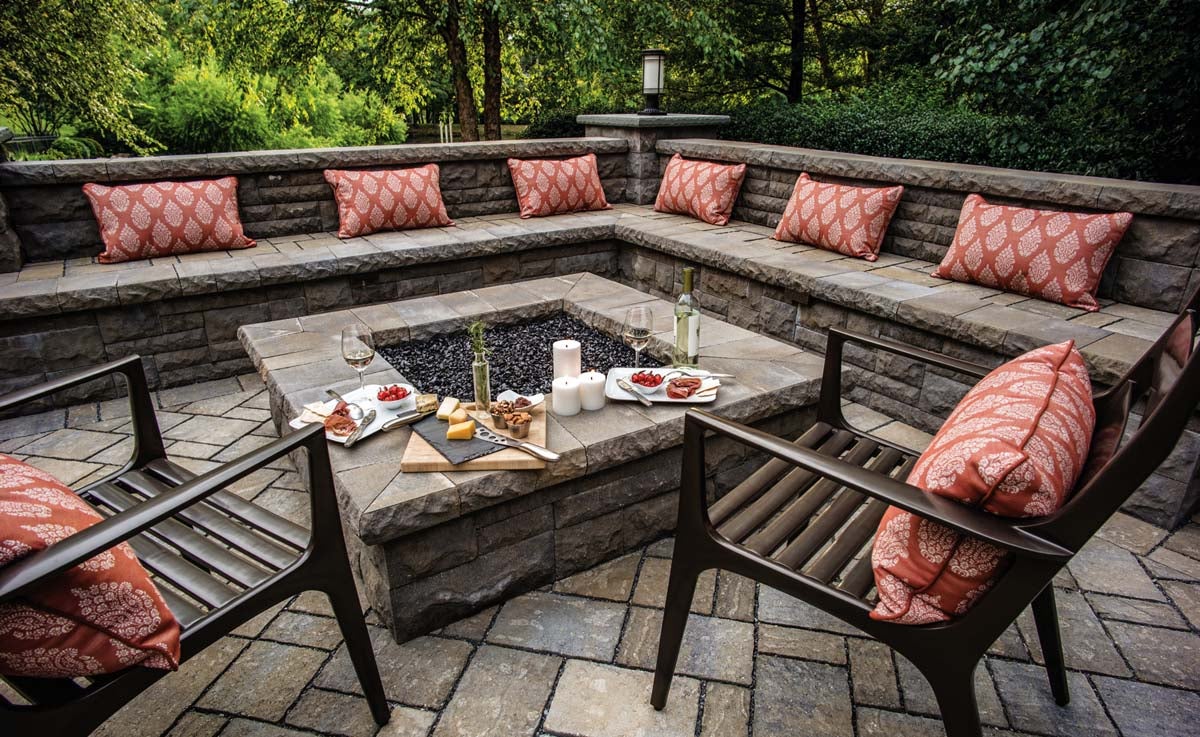 How Far From Fire Pit Should Seating Be