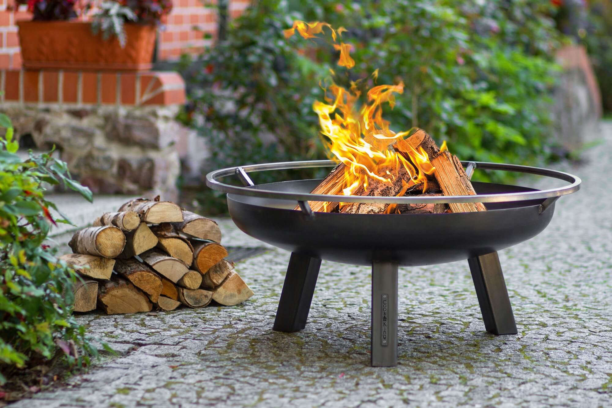 How High Should A Fire Pit Be