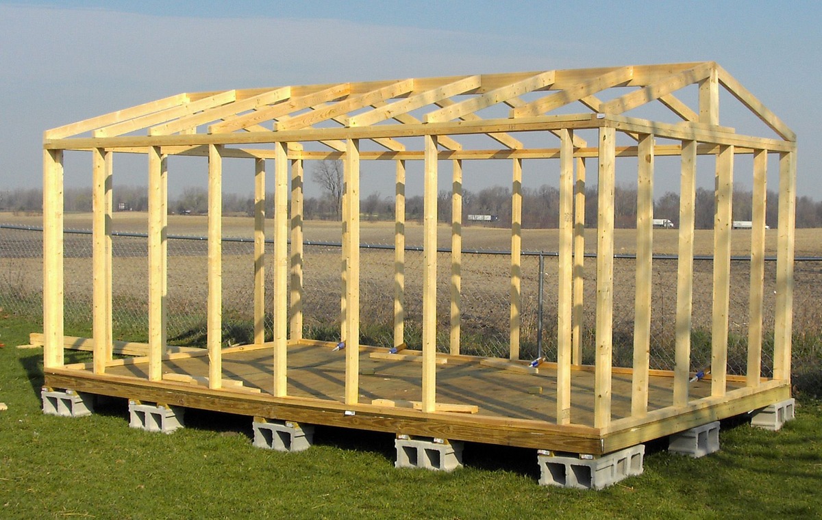 How High Should A Shed Be Off The Ground