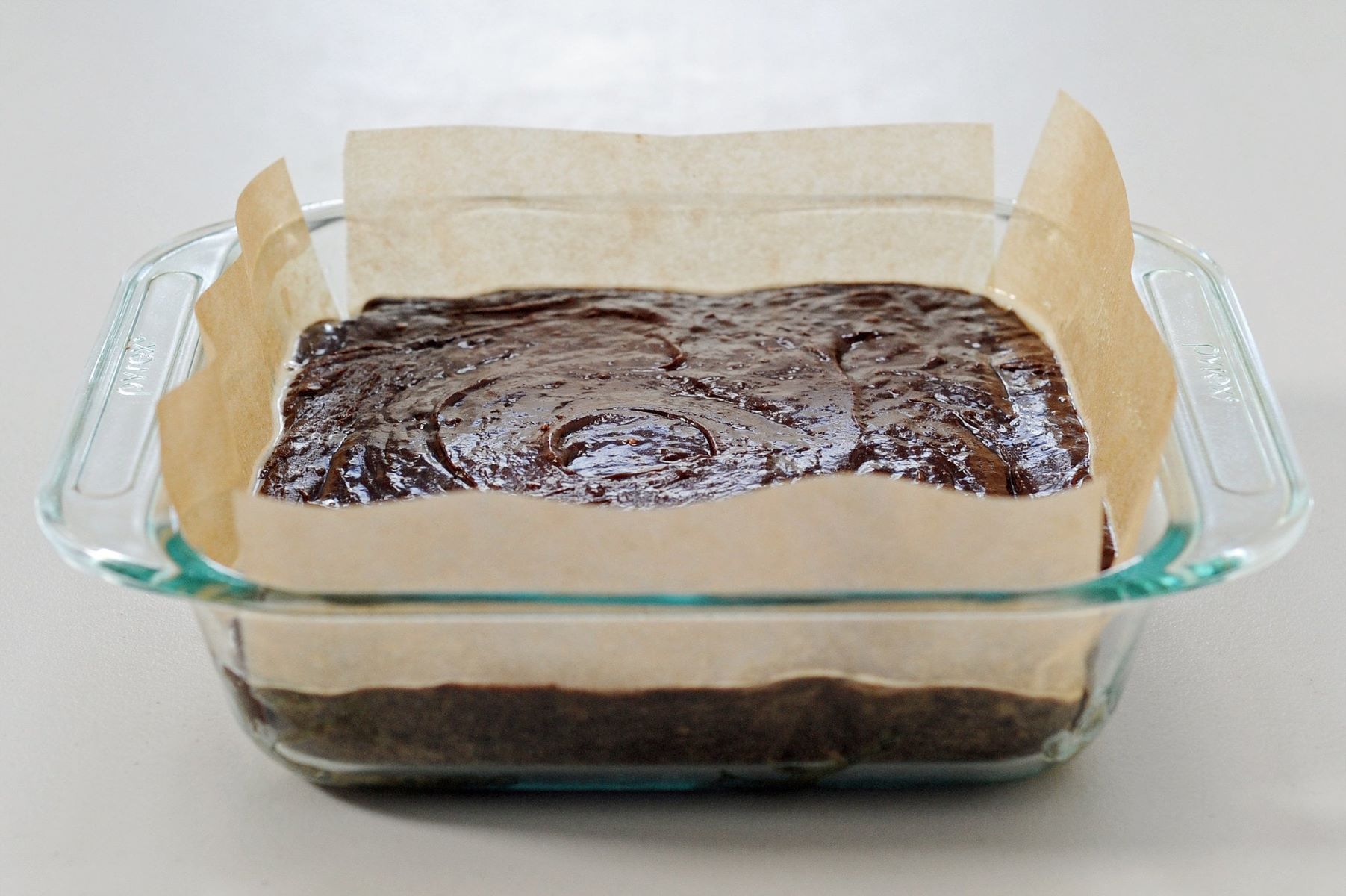 How Long To Bake Brownies In An 8×8 Glass Pan?