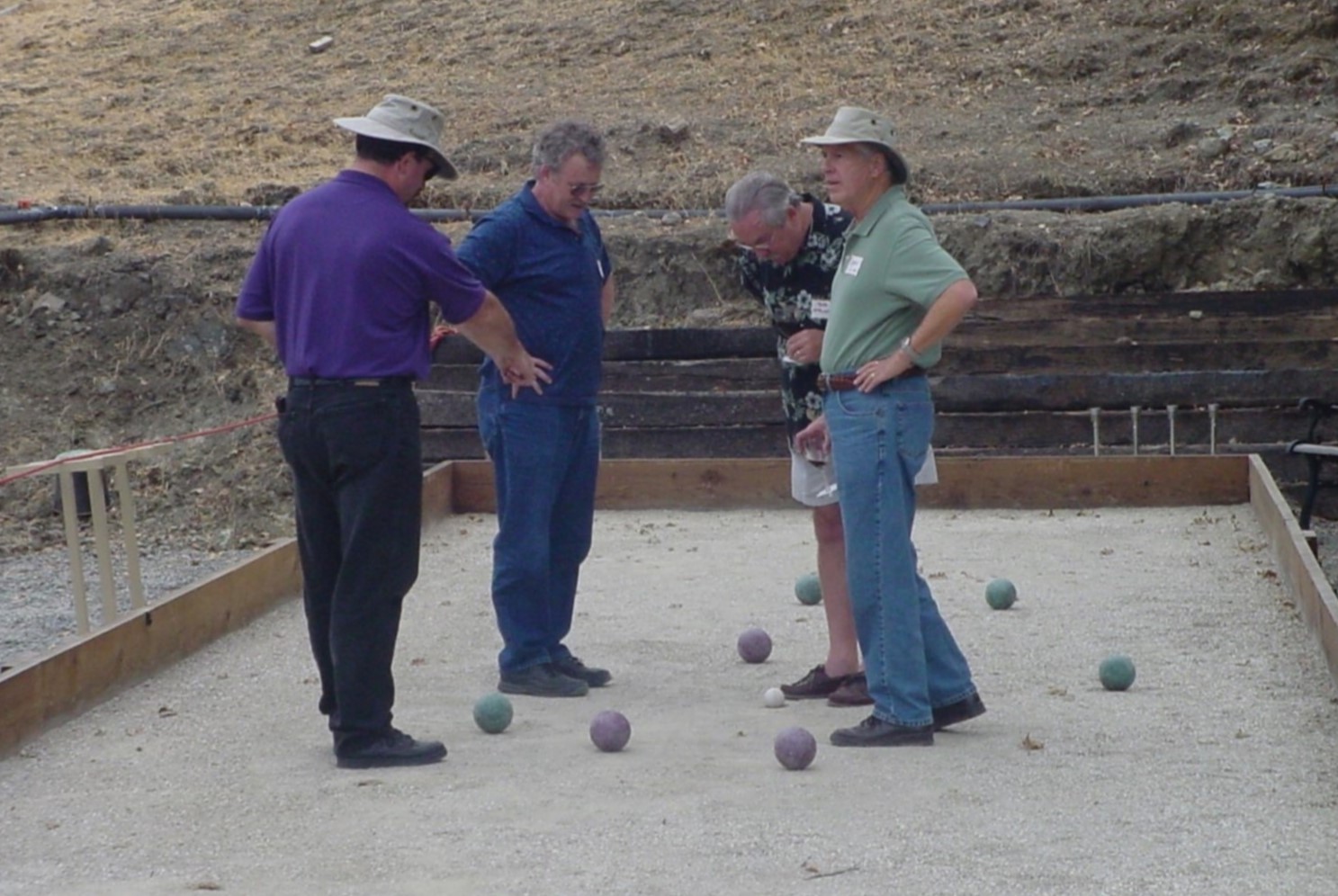 How Many Players Can Play Bocce Ball?