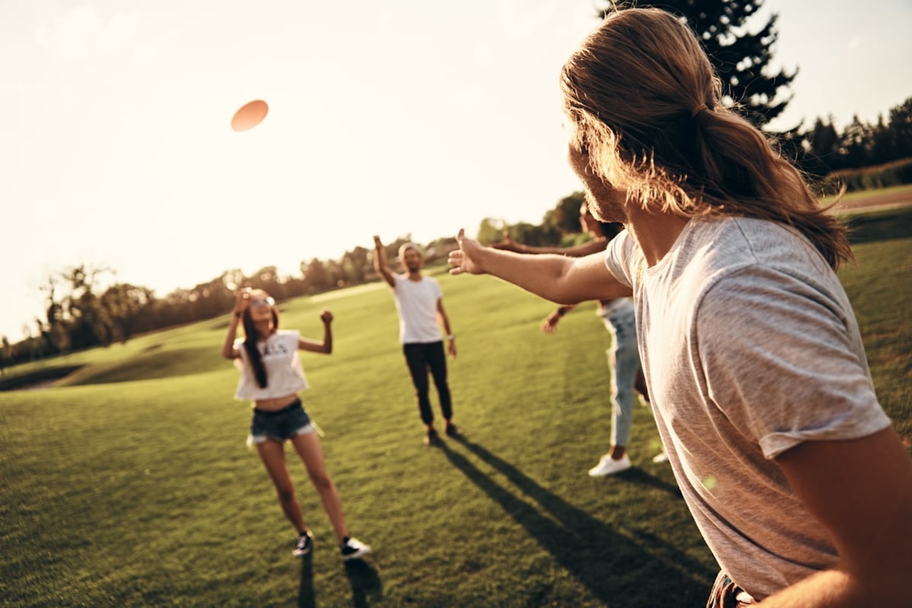 How Many Seconds Can You Hold The Frisbee In Ultimate Frisbee?
