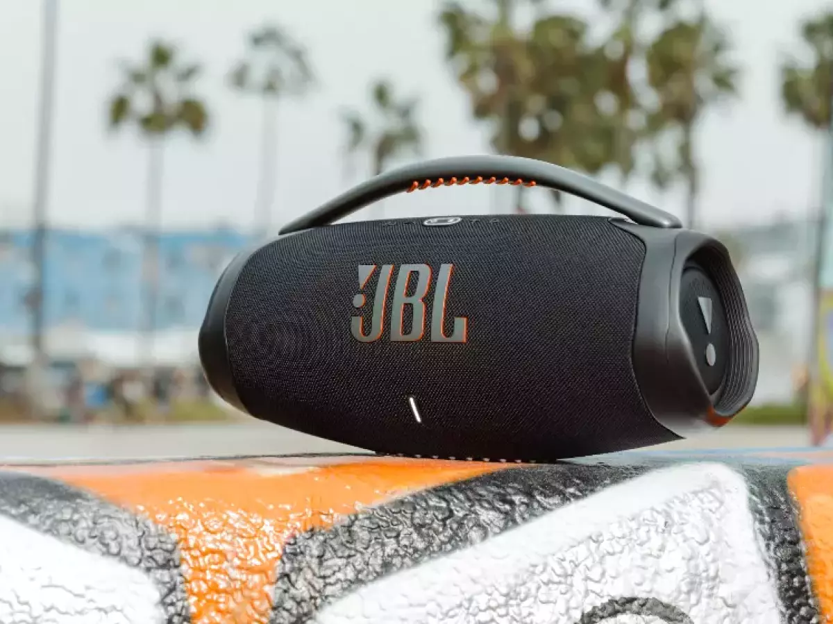 How Many Watts Is The JBL Boombox 3