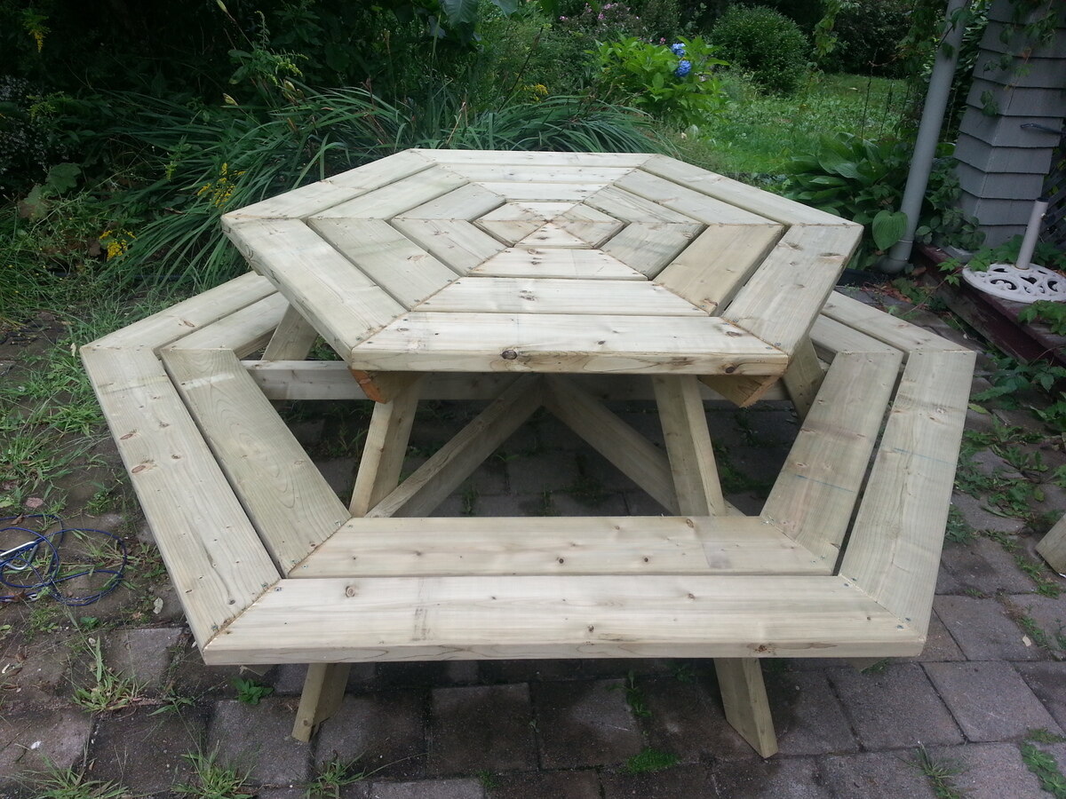 How To Build A Hexagon Picnic Table