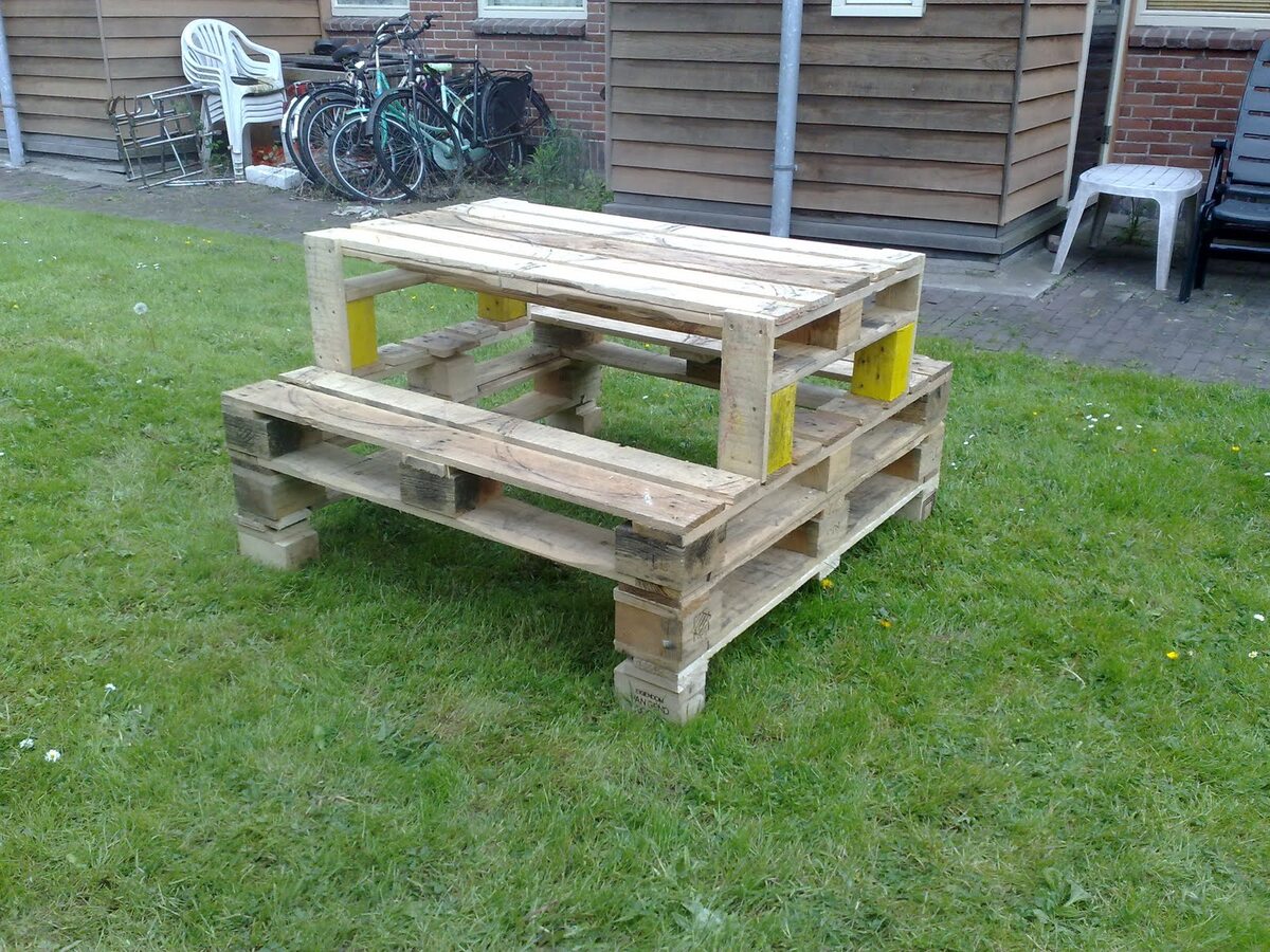 How To Build A Picnic Table From Pallets