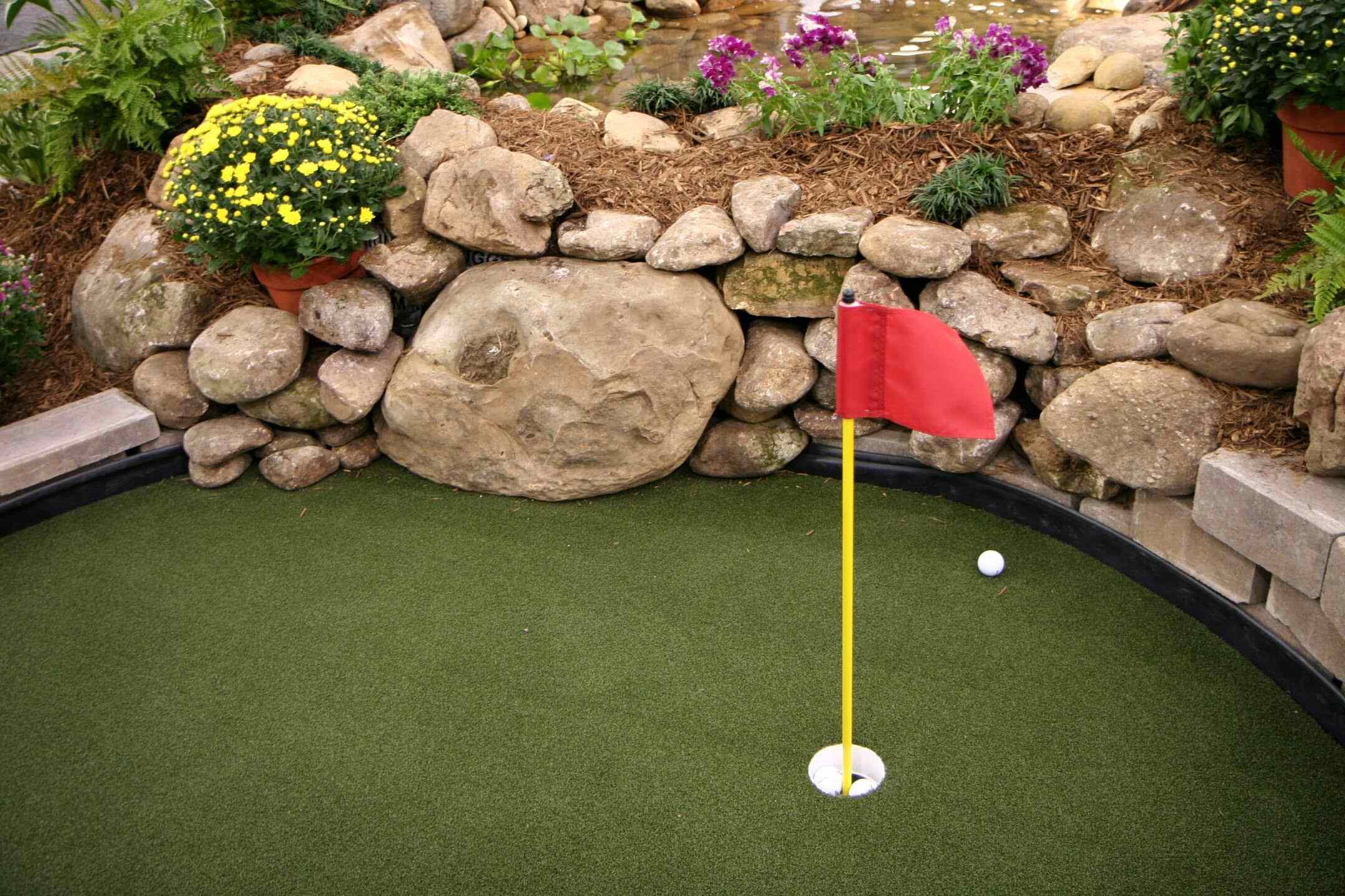 How To Build Outdoor Putting Green