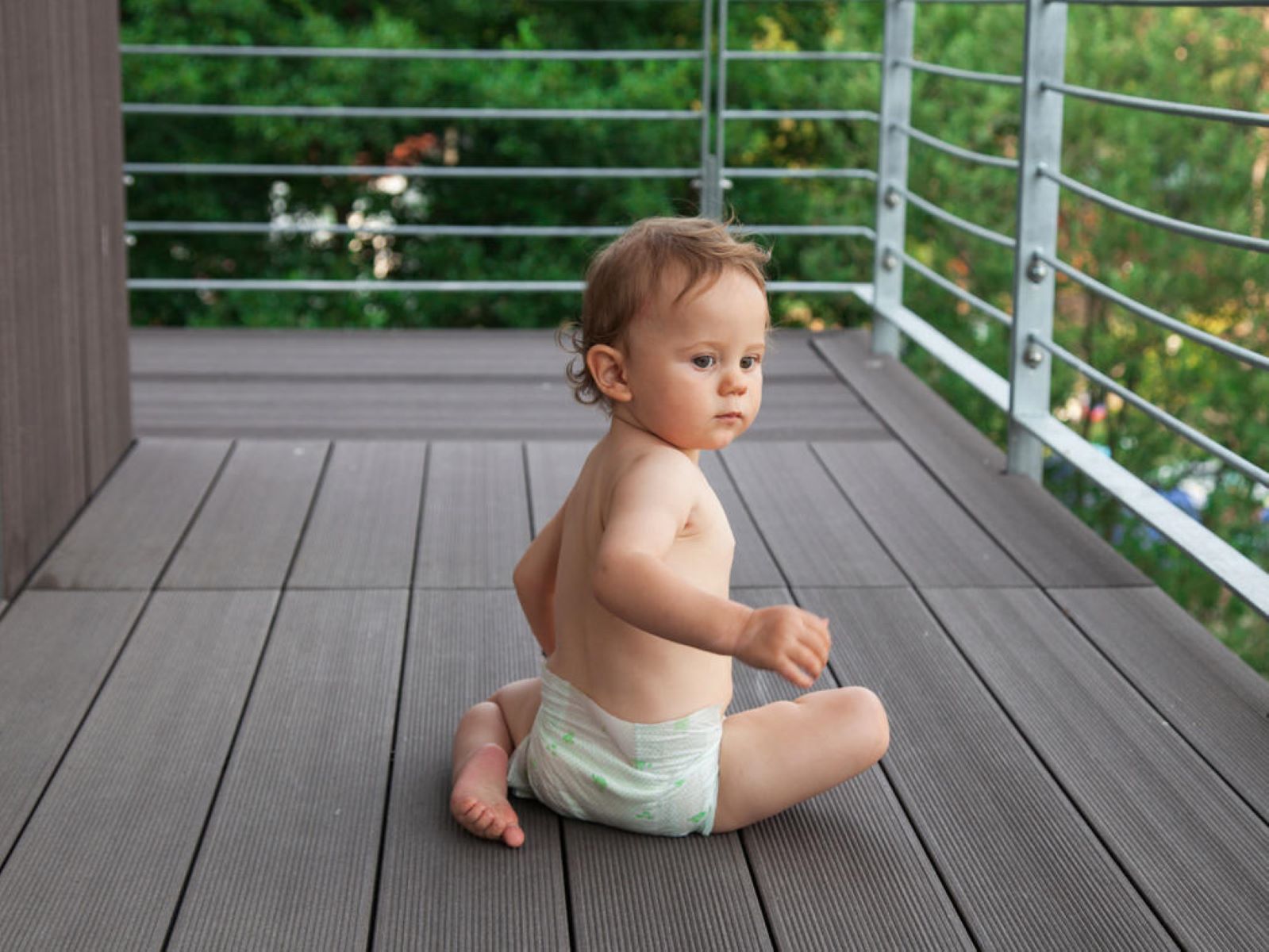 How To Childproof A Balcony