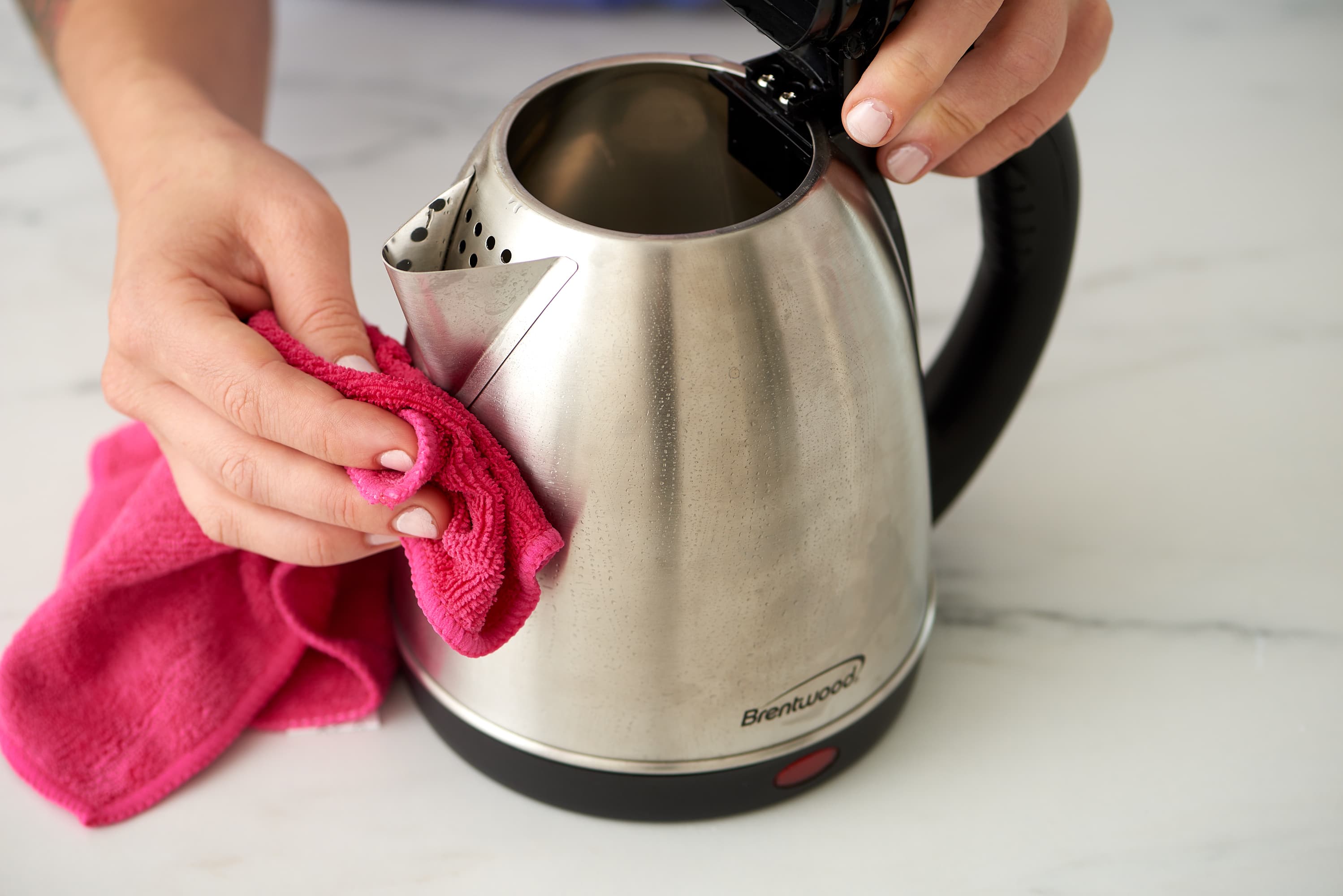 How To Clean A Water Kettle