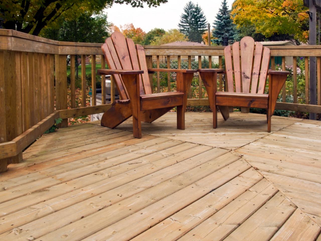 How To Clean An Outdoor Wood Deck