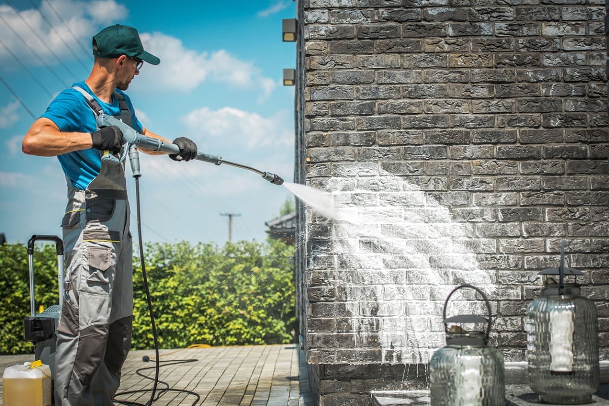 How To Clean Dirty Brick