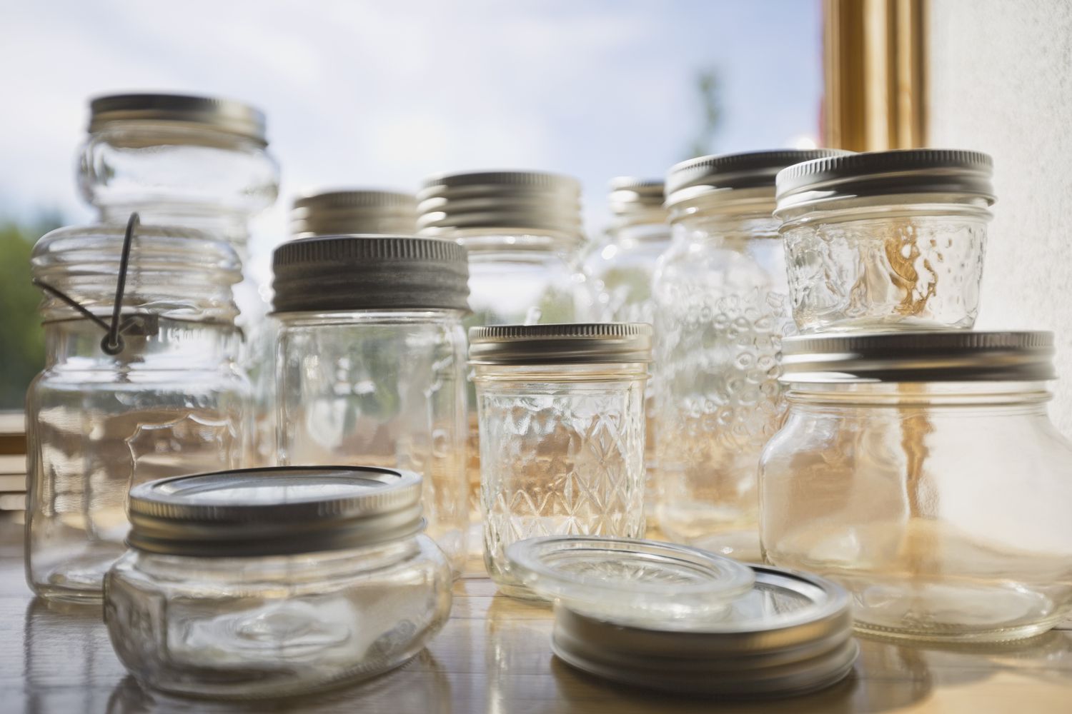 How To Clean Glass Jars