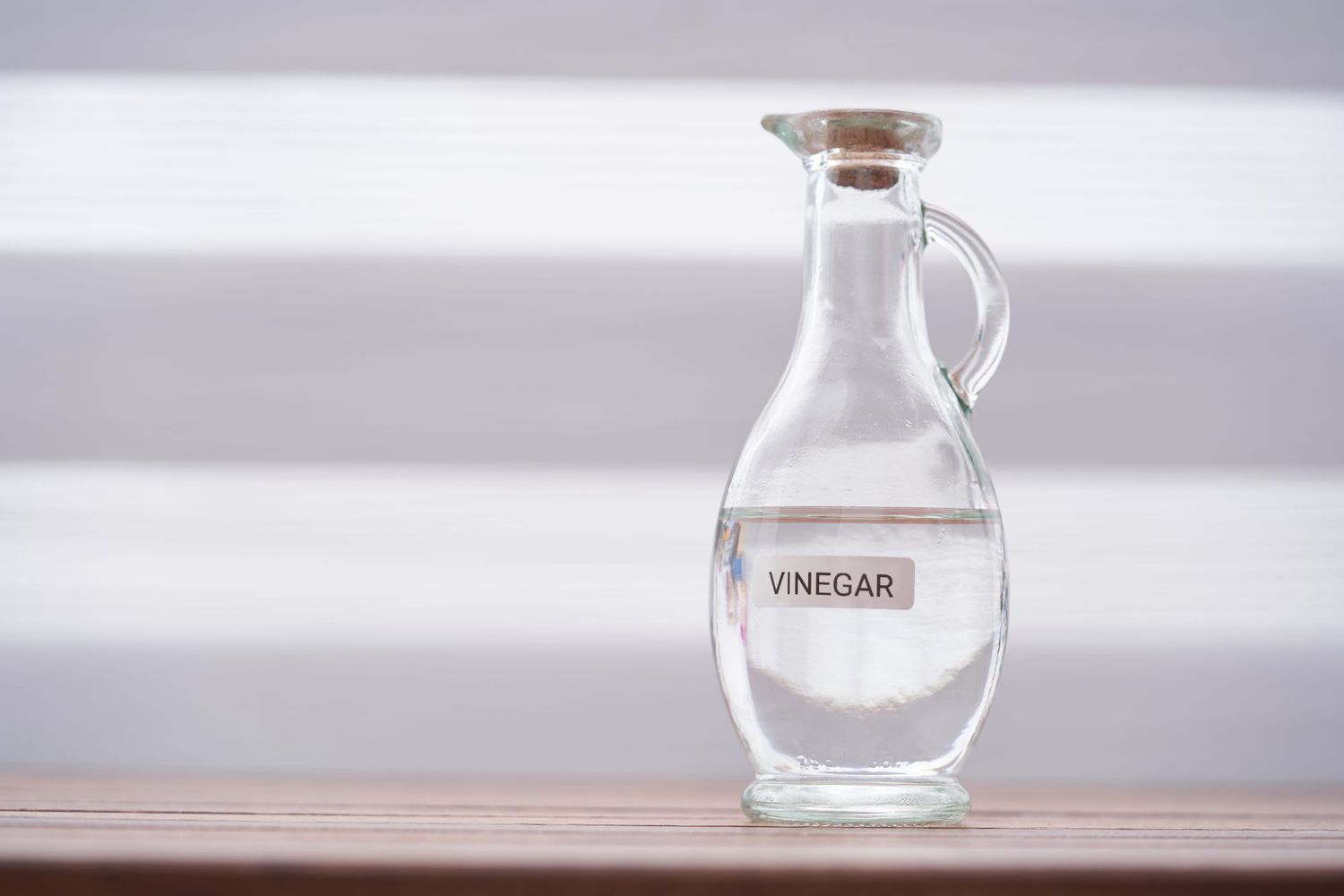 How To Clean Glass With Vinegar