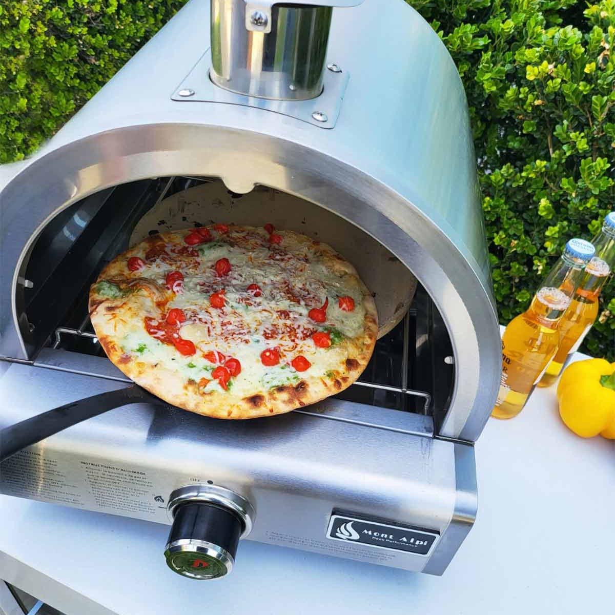 How To Cook Pizza In An Outdoor Gas Pizza Oven