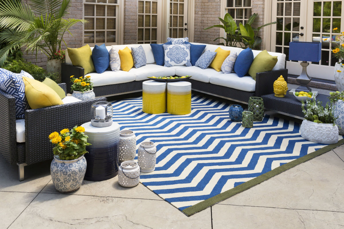 How To Create Outdoor Living Space
