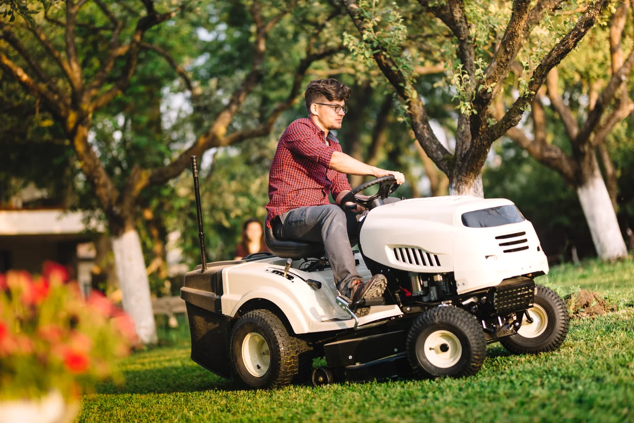 How To Cut Grass With A Riding Mower