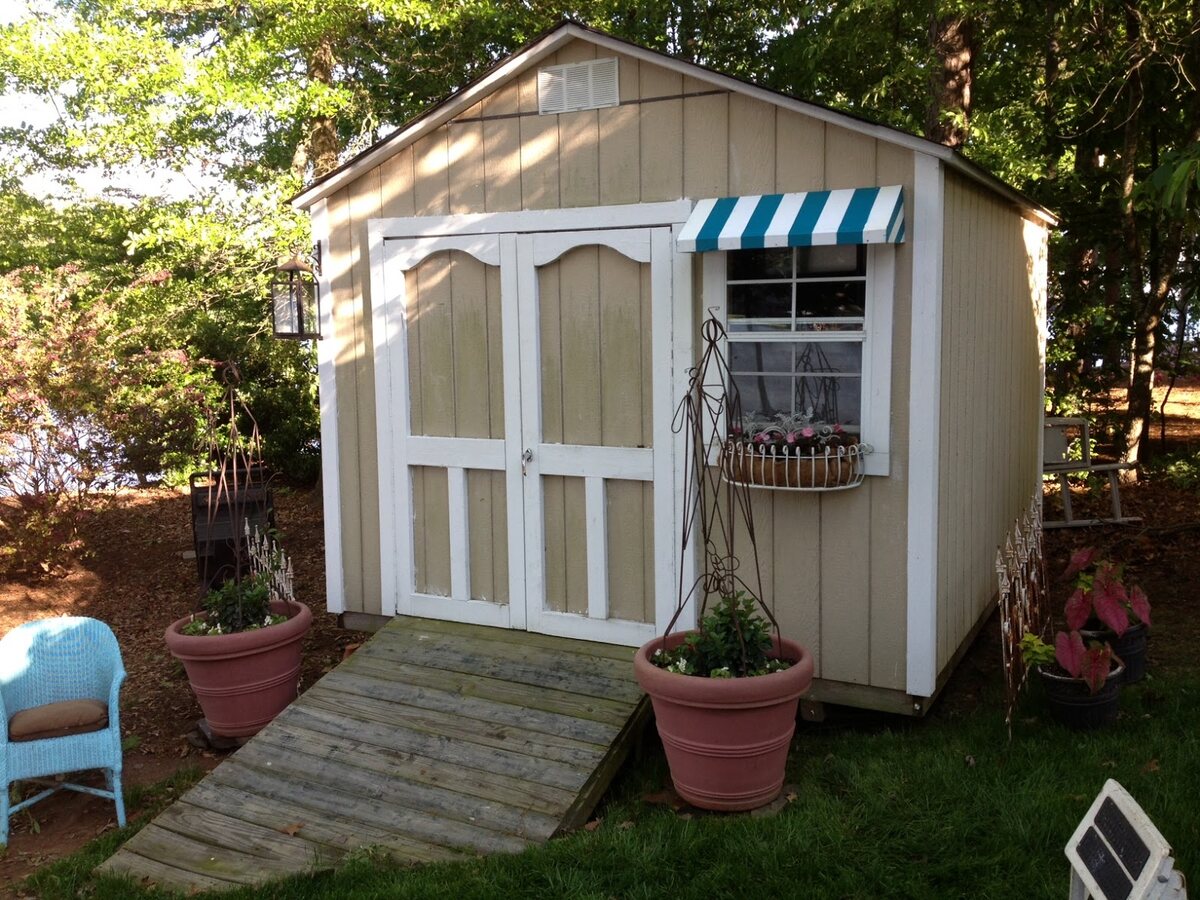 How To Decorate A Shed