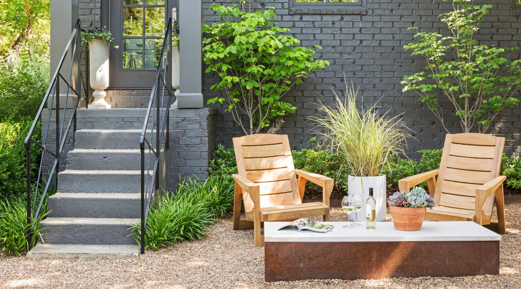 How To Decorate An Outdoor Patio