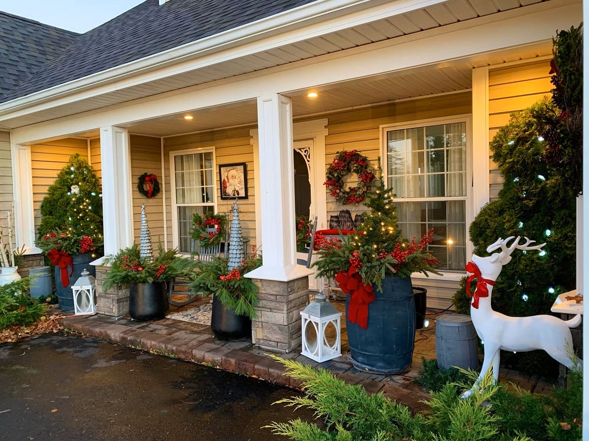 How To Decorate Outdoor Pots For Christmas