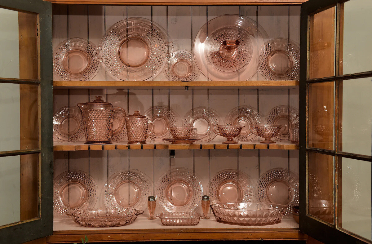 How To Display Depression Glass
