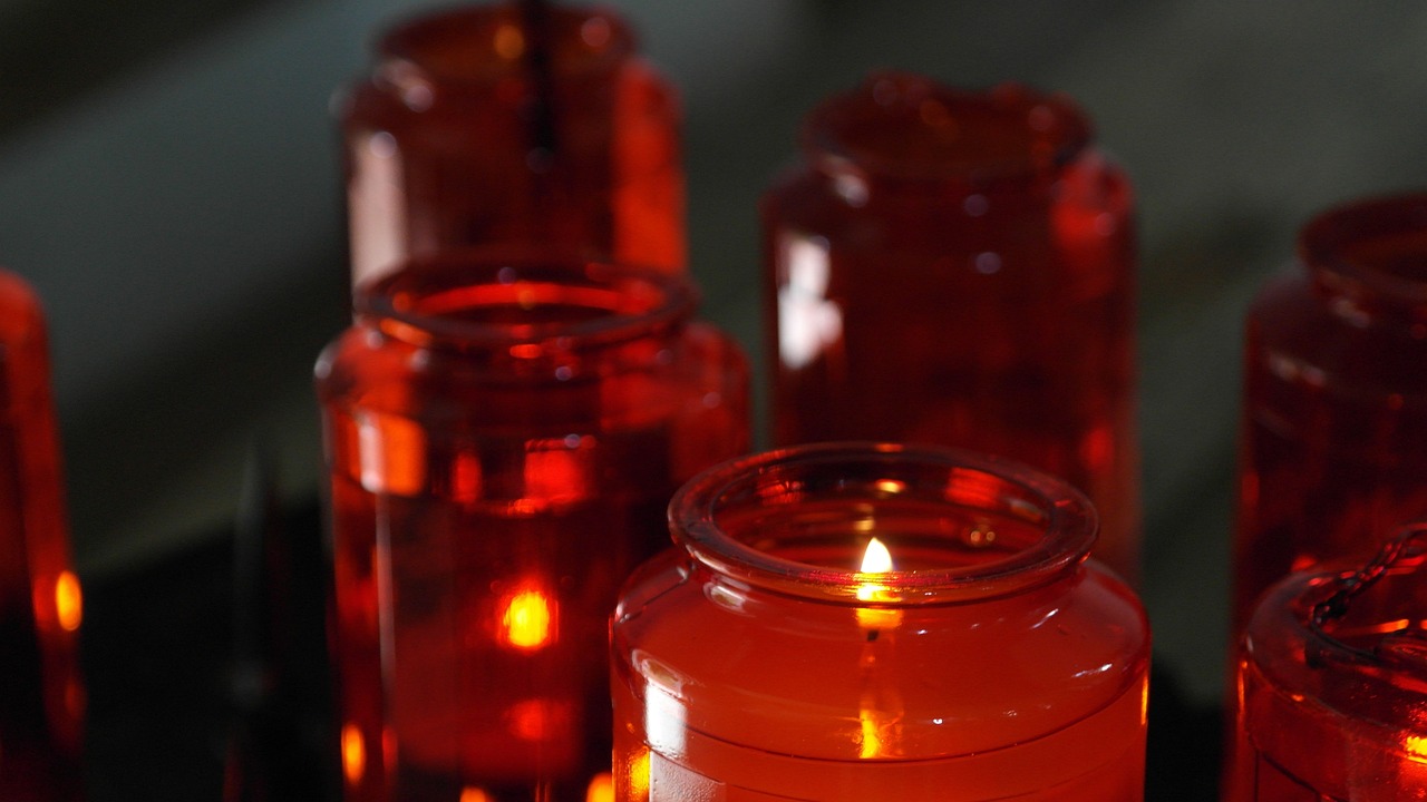 How To Dispose Of Candles In Glass Jars