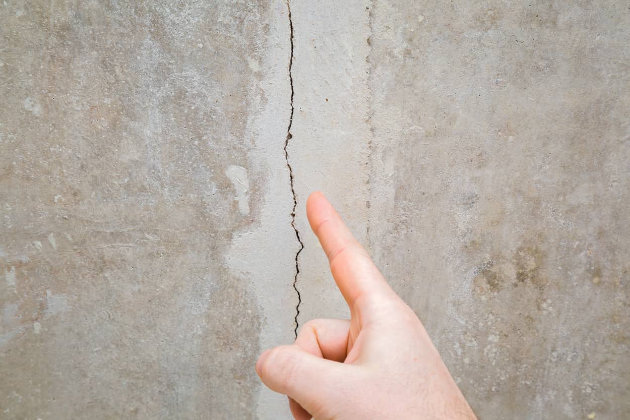 How To Fix A Crack In Stucco