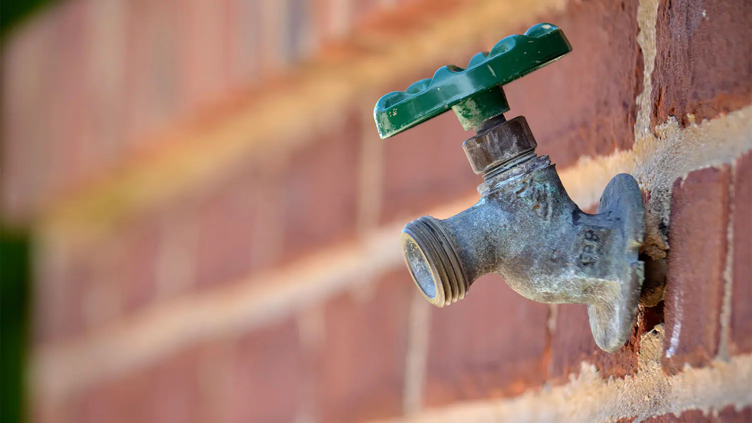 How To Fix An Outdoor Faucet