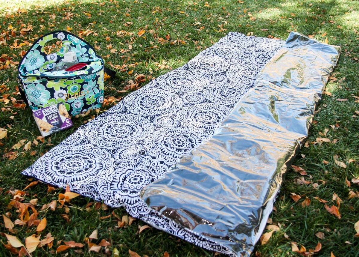 How To Fold A Picnic Blanket
