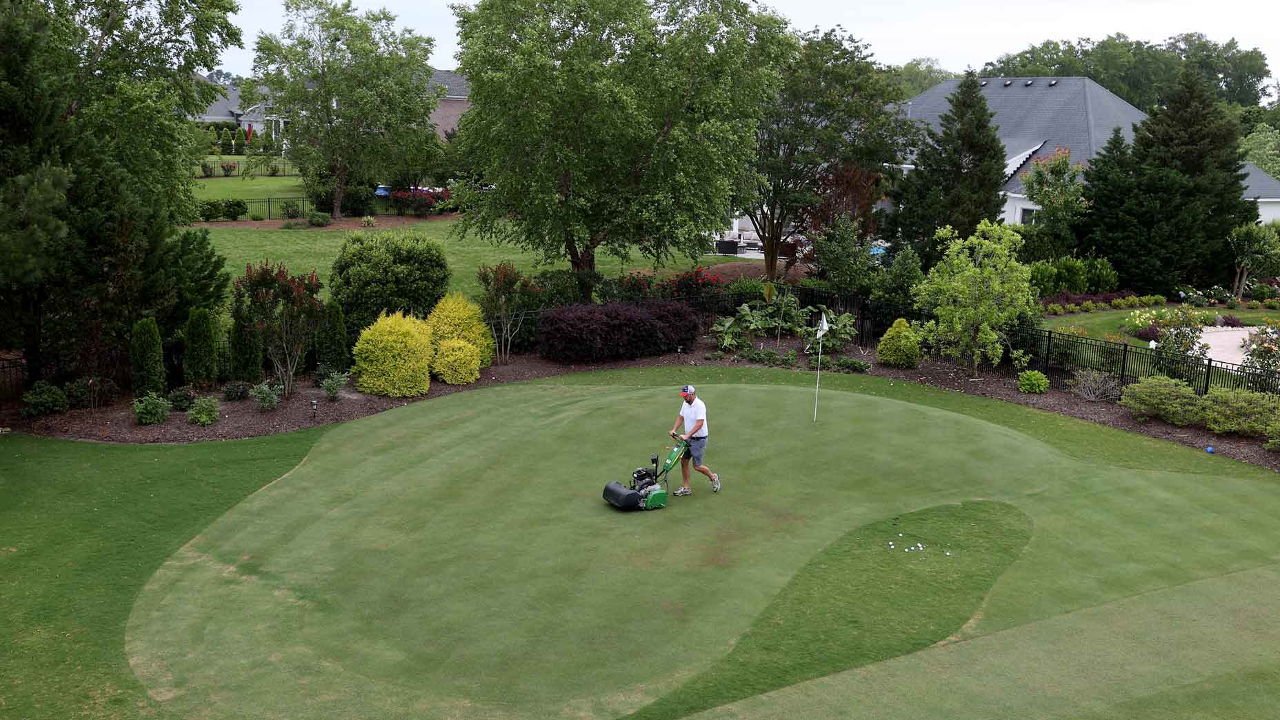 How To Get Grass Like A Golf Green