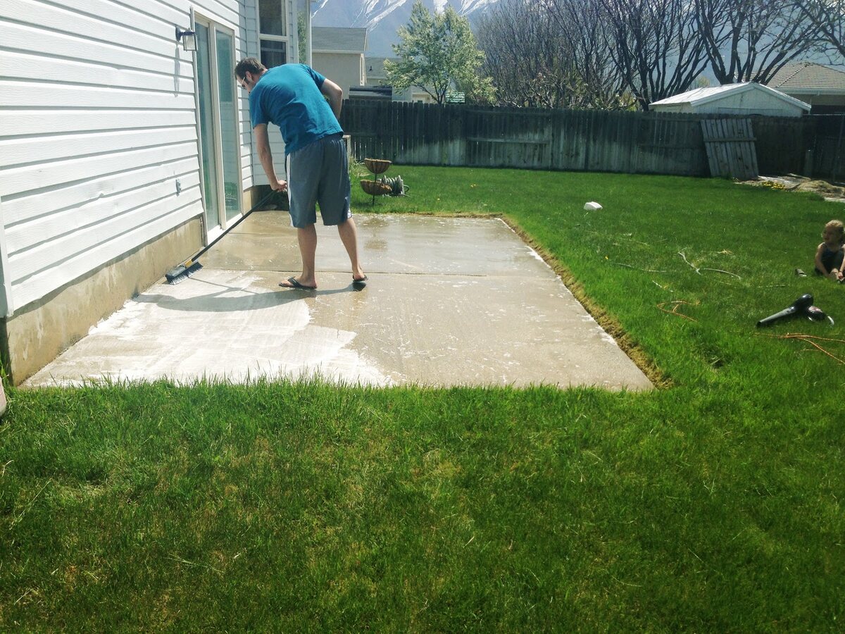 How To Get Grass Stains Off Concrete