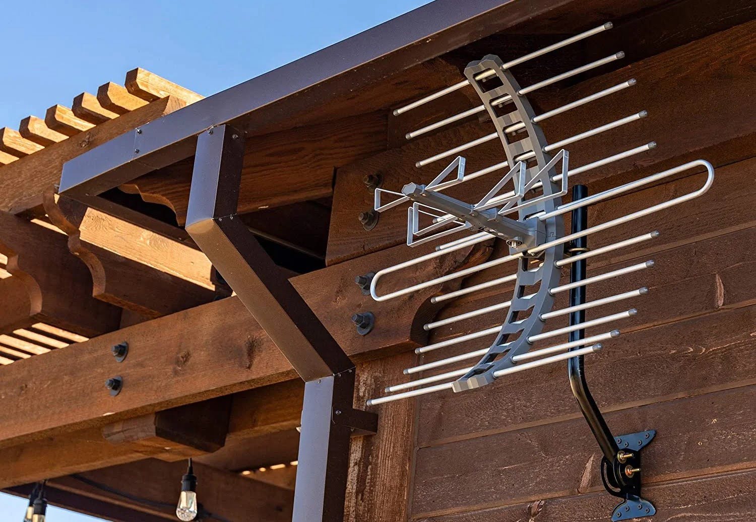 How To Get The Best Reception With An Outdoor Tv Antenna
