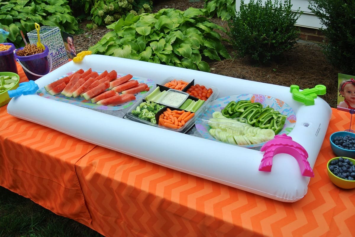 How To Keep Food Cold At An Outdoor Party