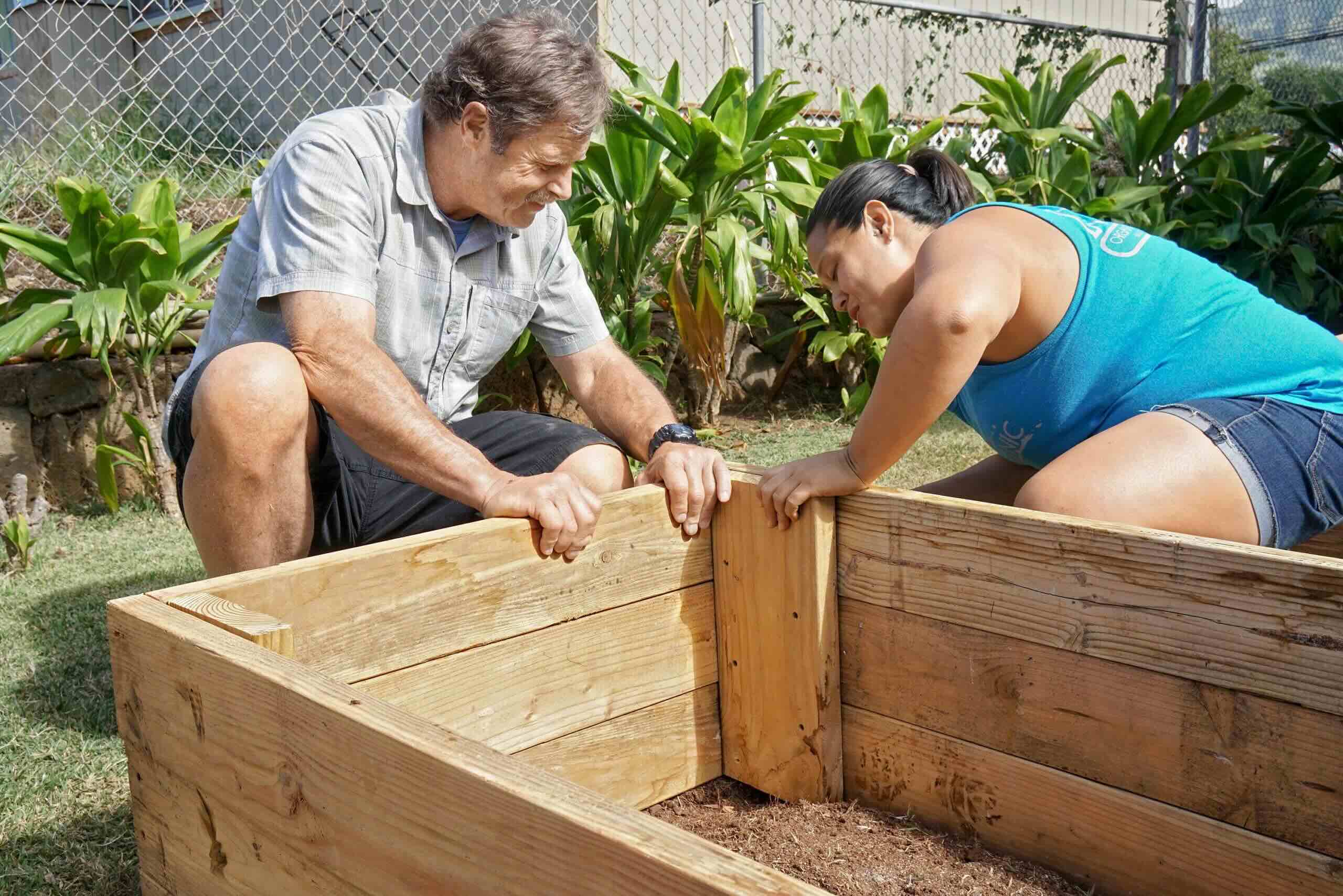 How To Level The Ground For A Garden Bed