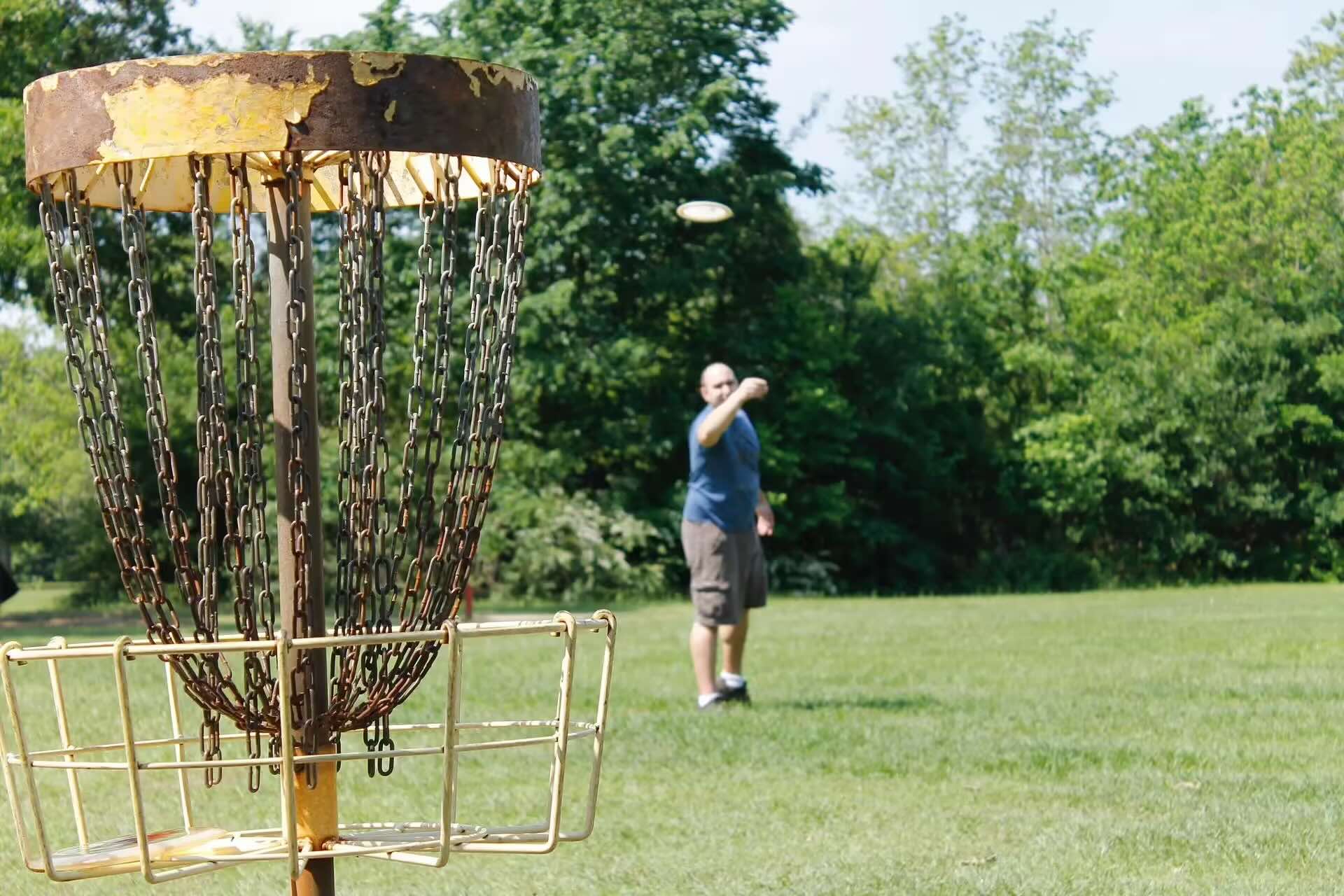 How To Make A Frisbee Golf Basket