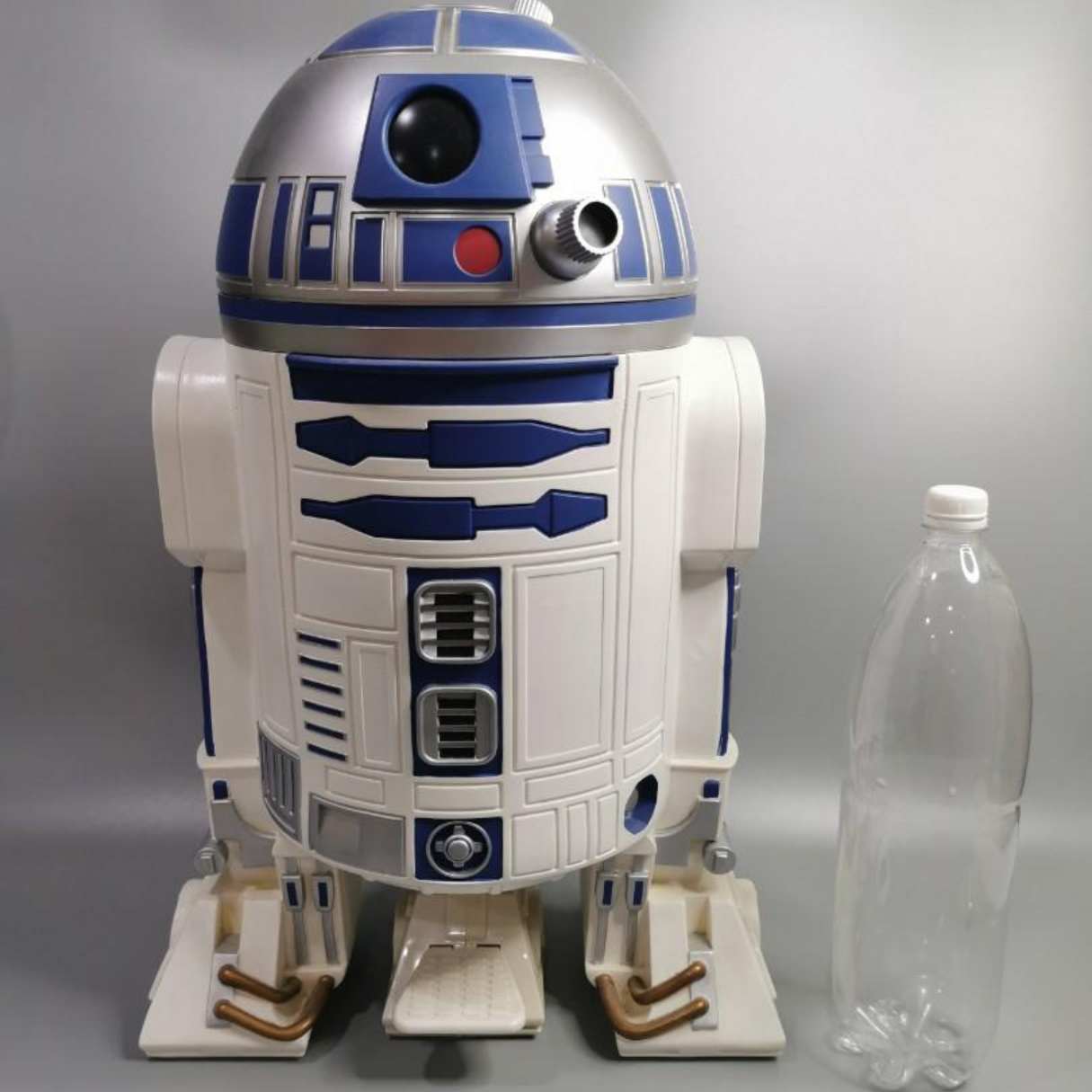 How To Make An R2D2 Trash Can