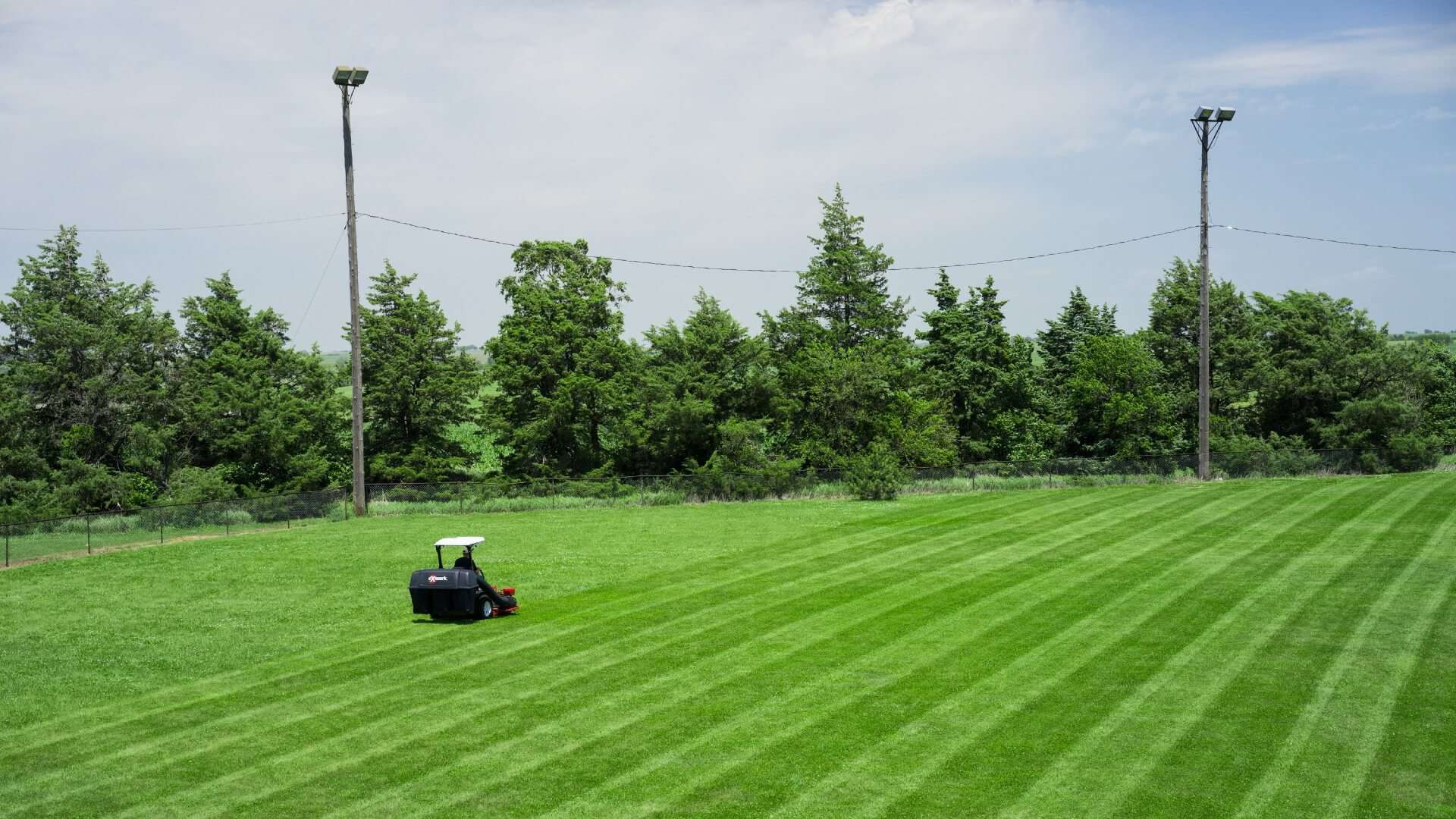 How To Make Lines When Cutting Grass