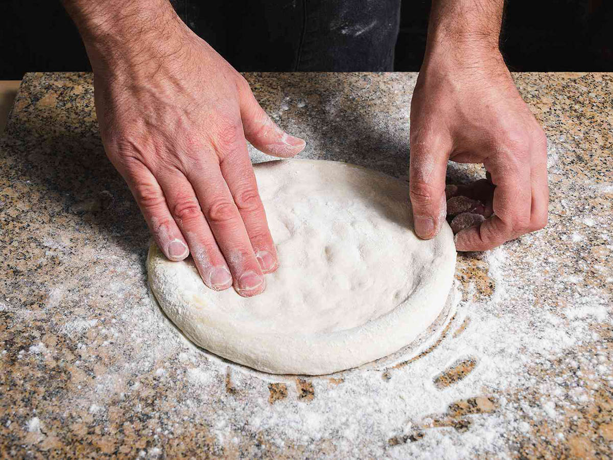 How To Make Pizza Dough For A Pizza Oven