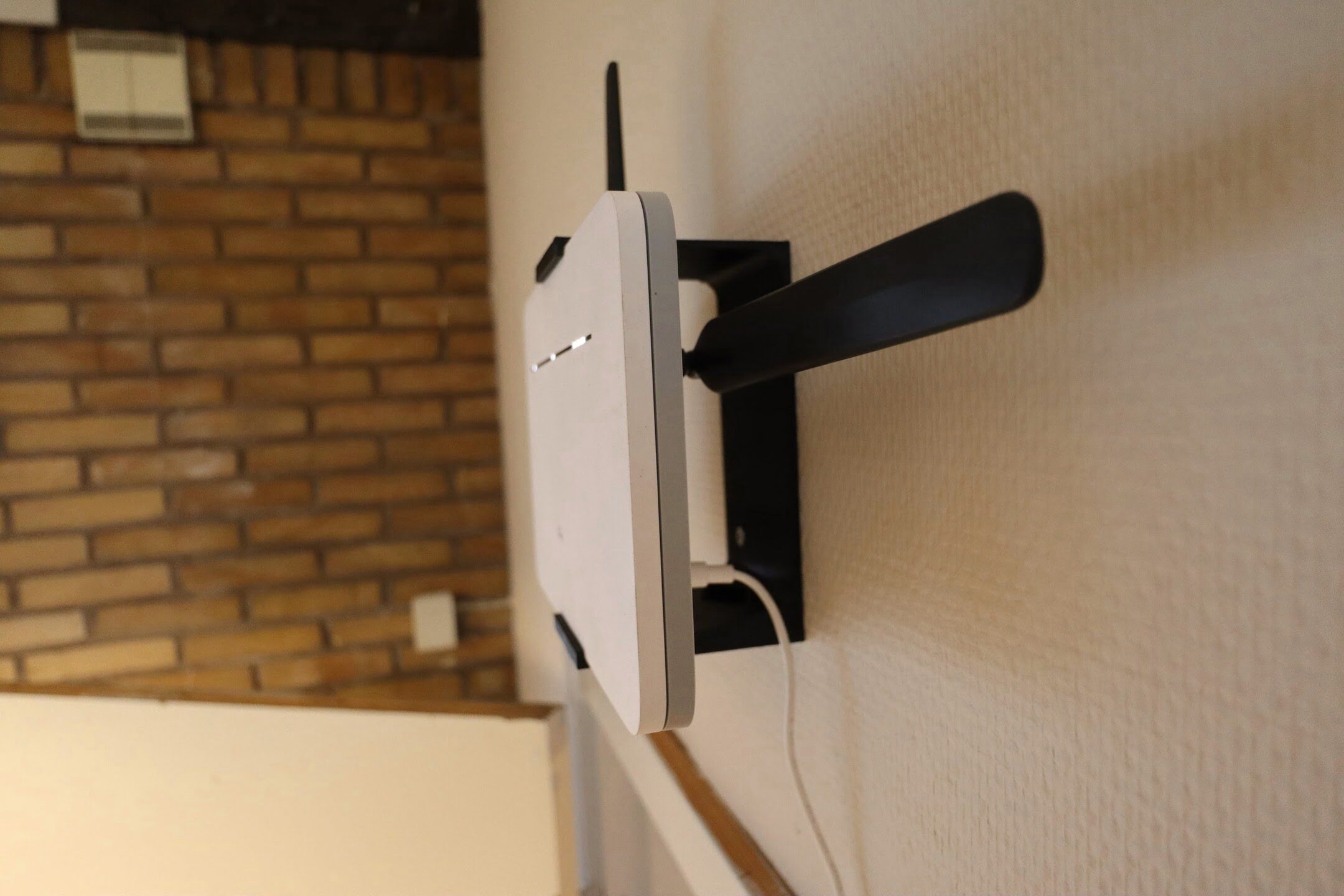 How To Mount A Wi-Fi Router On A Wall