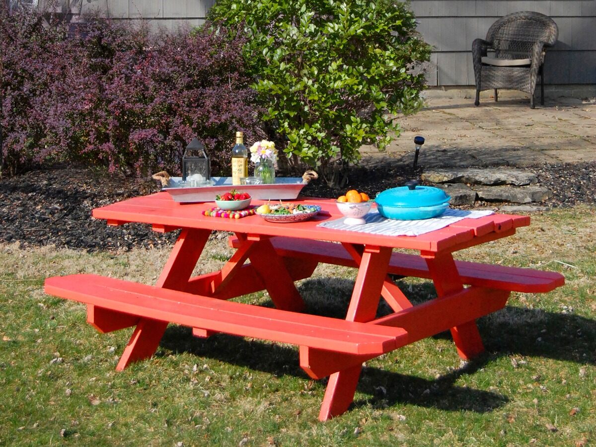 How To Paint A Picnic Table